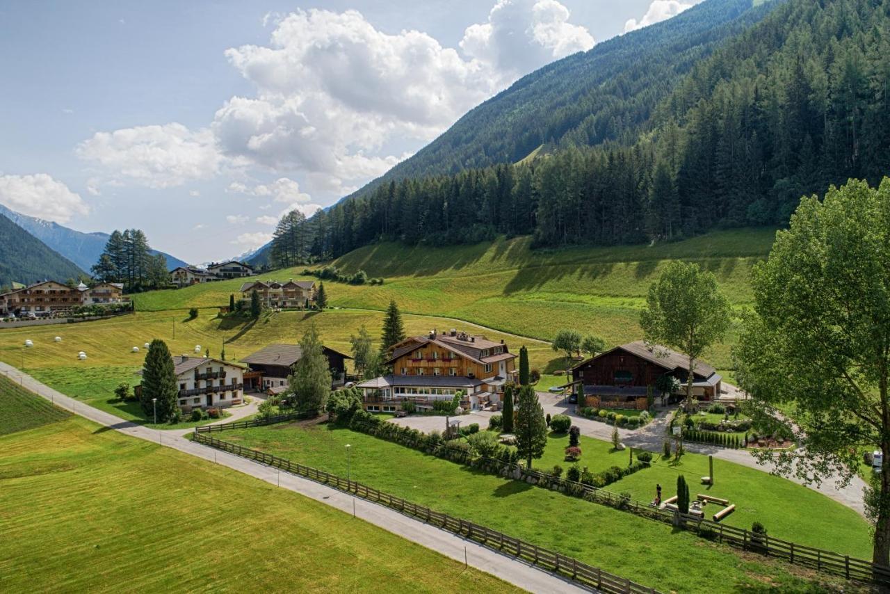 Oberjahrl Hotel Valle Aurina Kültér fotó